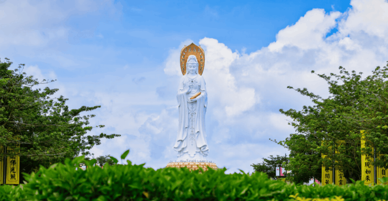 Sanya Nanshan Temple Big Buddha Half Day Private Tour - Visiting the Nanshan Temple