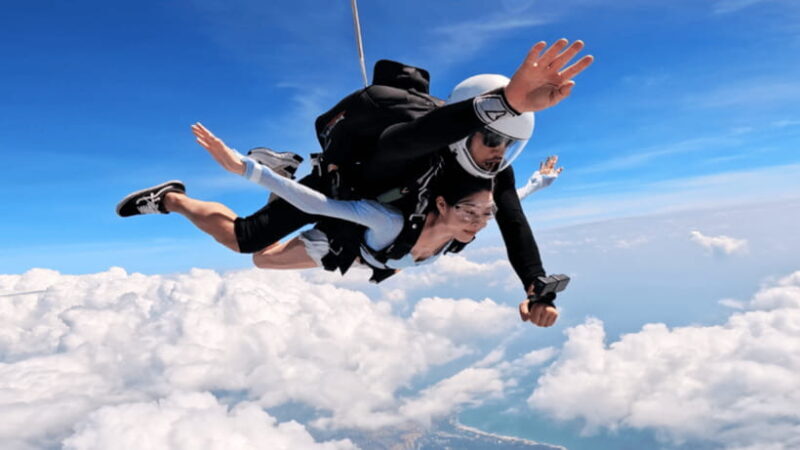 Sanya: Skydiving Experience with Helicopter or Aircraft - An Overview of the Sanya Skydiving Adventure