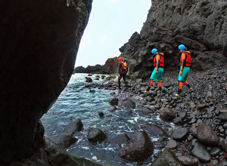 São Miguel: Coasteering Experience in Caloura - Required Fitness and Preparation