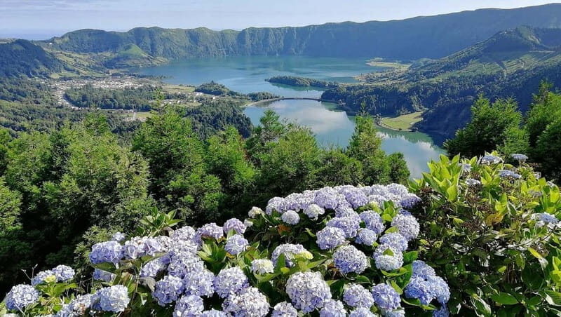 São Miguel Island: Full-Day Lagoa do Fogo/Sete Cidades Tour - Discover São Miguel’s Natural Wonders with a Full-Day Lagoa do Fogo and Sete Cidades Tour
