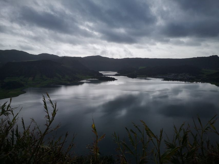 São Miguel Island: Full-Day Off-Road Island Tour - Exploring Lagoa Das Sete Cidades