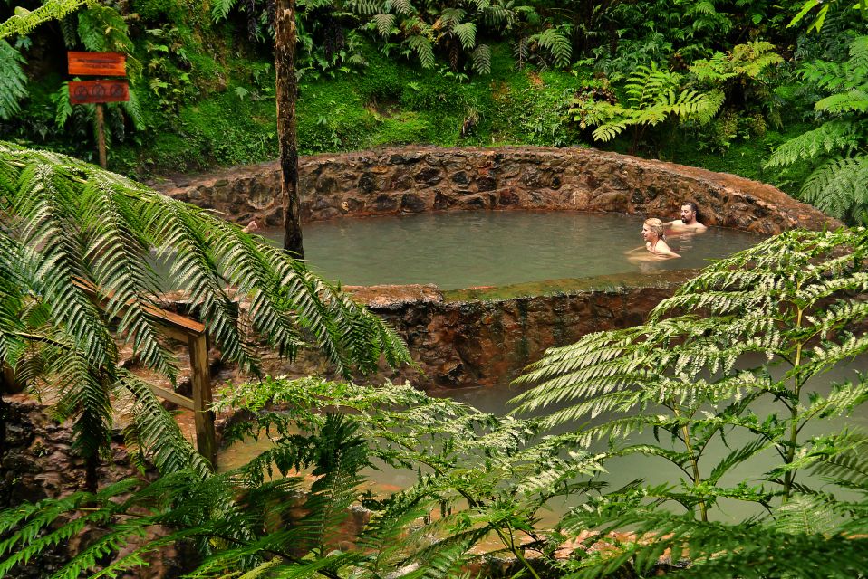 Sao Miguel: Jeep Tour to Sete Cidades & Lagoa Do Fogo - Booking and Pricing Details
