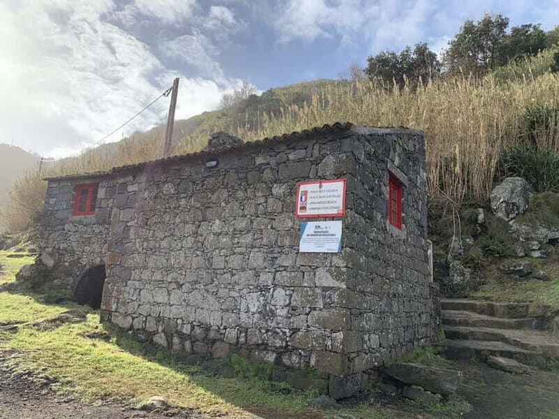 São Miguel: Private Viola Beach Hike & North Coast w/lunch - Summary of the Experience