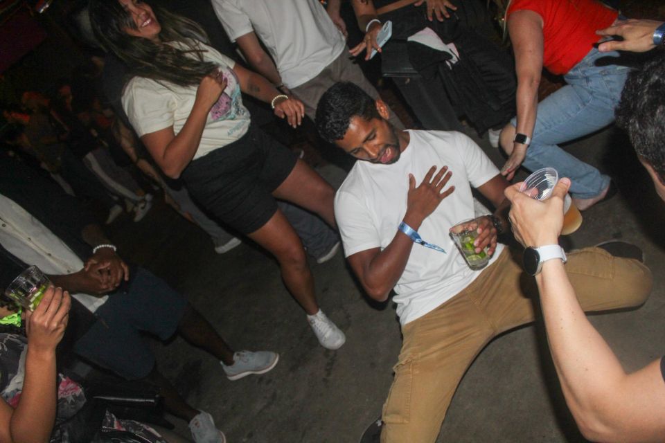São Paulo: Bars and Clubs Walking Tour in São Paulo - Tips for Participants