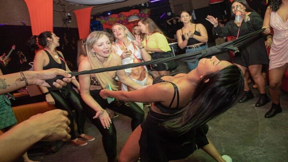 São Paulo Nightlife: Pub Crawl in the City That Never Sleeps - What to Expect on the Crawl