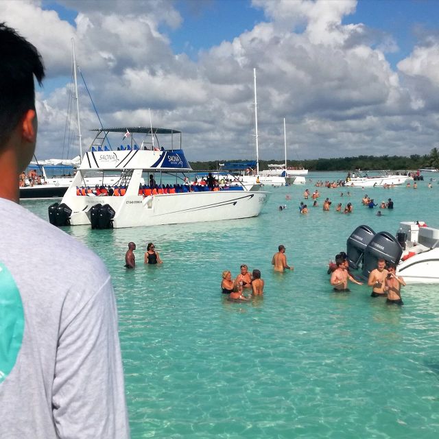 Saona Island Day Trip From Punta Cana + Lunch & Open Bar - Transportation and Accessibility