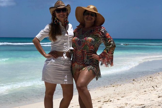 Saona Island Full-Day Cruise, Natural Pool and Lunch - Dining Experience