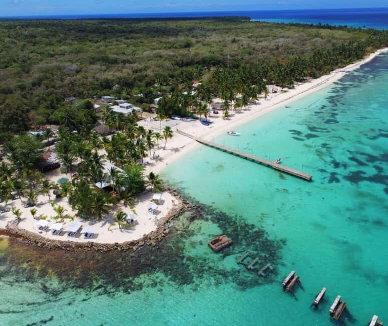 Saona island - Small group tour - Luxury catamaran - Who Should Do This Tour?
