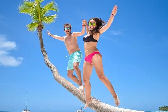 Saona Island Tour From Santo Domingo with Lunch, Open Bar, Pickup - The Journey Begins: From Santo Domingo to Bayahibe  