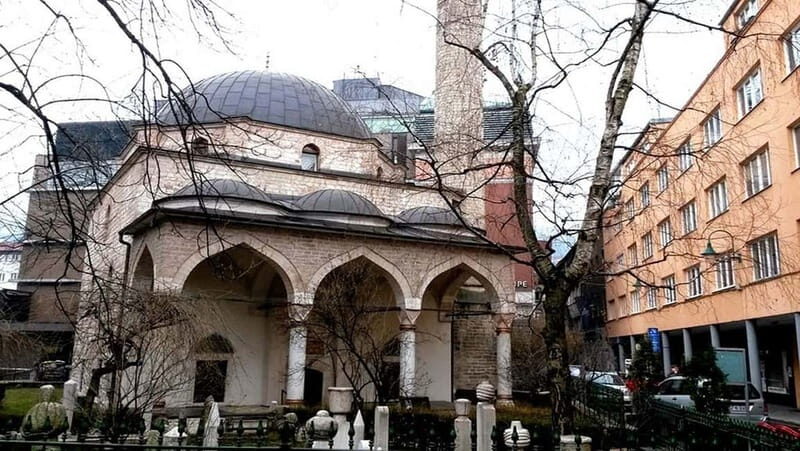 Sarajevo: Discover Sarajevo Walking Tour with Local Guide - Authenticity and Experience