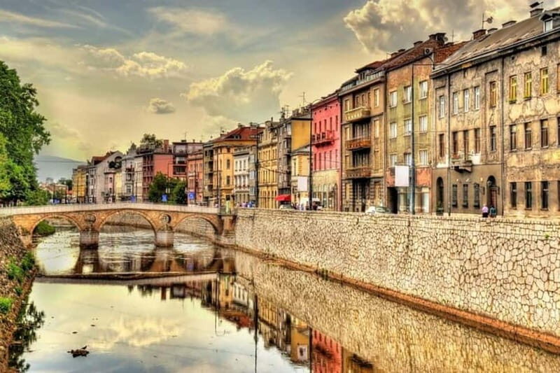 Sarajevo : Highlights & Hidden Gems Walking Tour - Key Points  