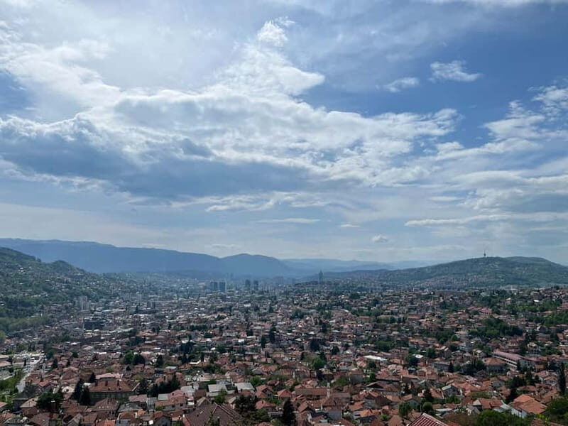 Sarajevo: Sunset Picnic with Wine or Beer Tasting and Snacks - Is This Tour Right for You?