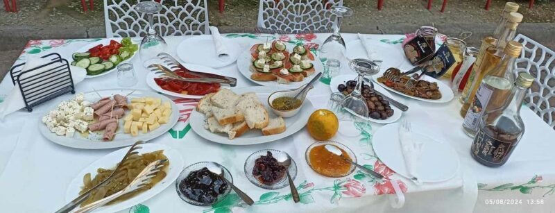 Saranda: Wine and raki tasting, local products. - Practical Tips for Participants