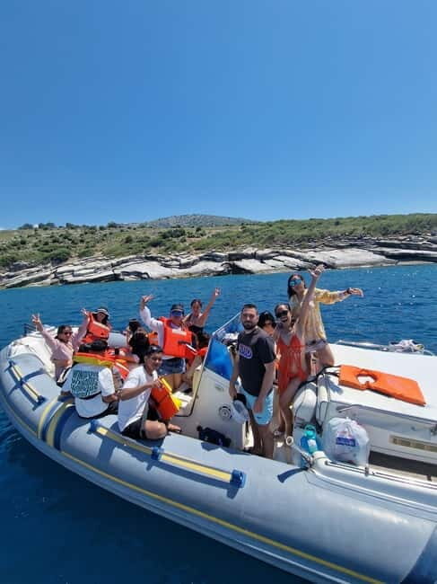 Sarande: Boat Tour to Krorez with Snorkle&Drinks&Swimming - Key Points