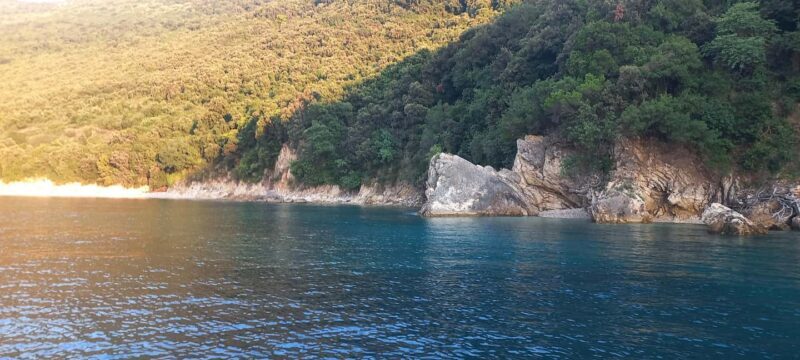 Sarandë: Exclusive Relaxing Sunset Tour with Wine & Fruits - Who Is This Tour Best For?