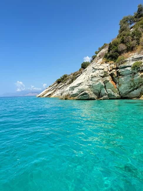 Sarandë: Explore the Magic of Ionian Sea on our Speed Boats - An In-Depth Look at the Sarandë Speedboat Experience