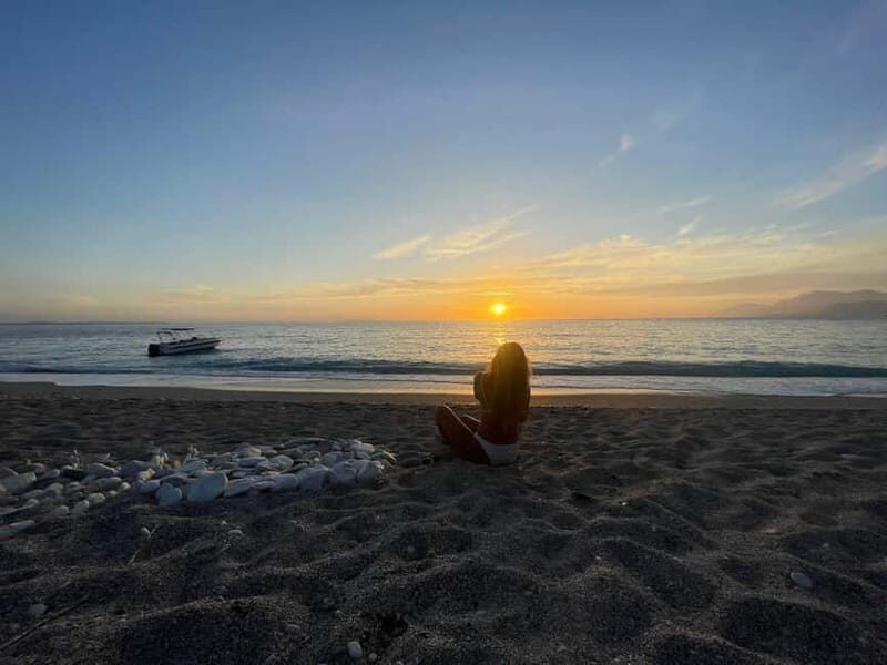 Sarandë: Golden Hour Escape on Relaxing Sunset Boat Tour - Key Points