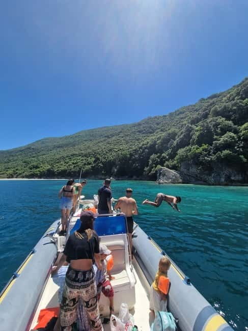 Sarande : Private boat tour to Krorëza beach & local tasting - Analyzing the Value