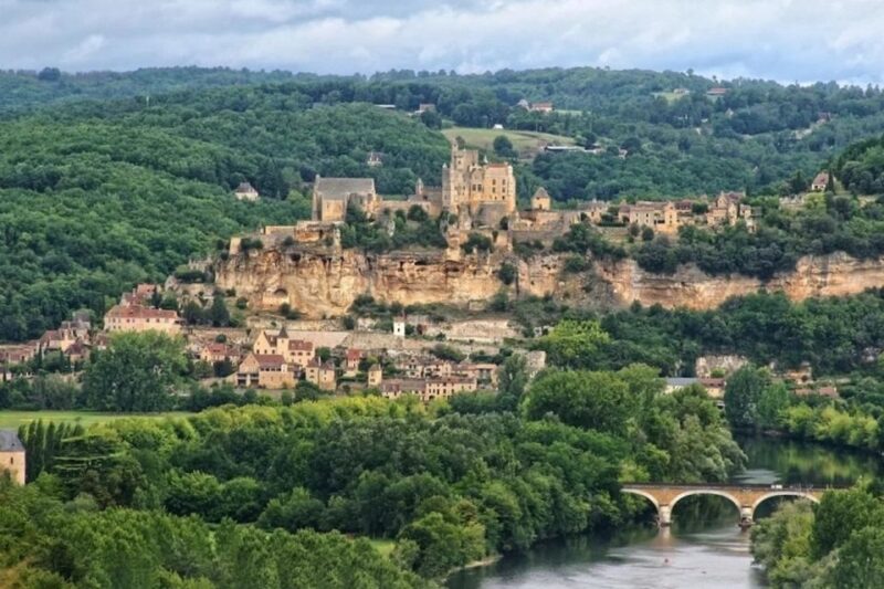 Sarlat: Private Tour to the Dordogne Valley - Discovering the Montfort Village and Romanesque Church