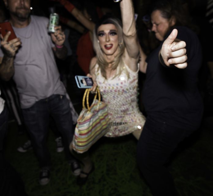 Savannah: Drag Queen Guided Pub Crawl With Sing-A-Longs - Meeting Location and Directions