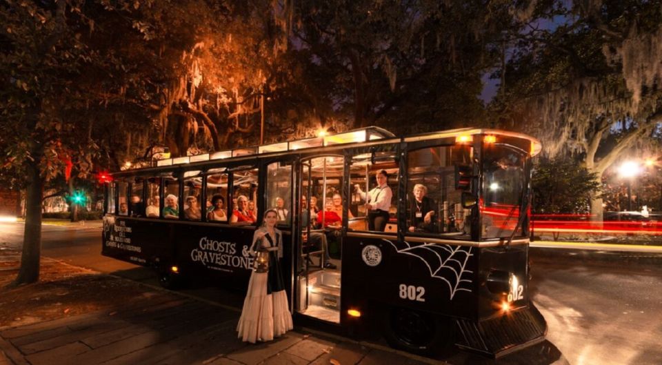 Savannah: Ghosts and Gravestones Tour With Low House Entry - Uncovering the Andrew Low House