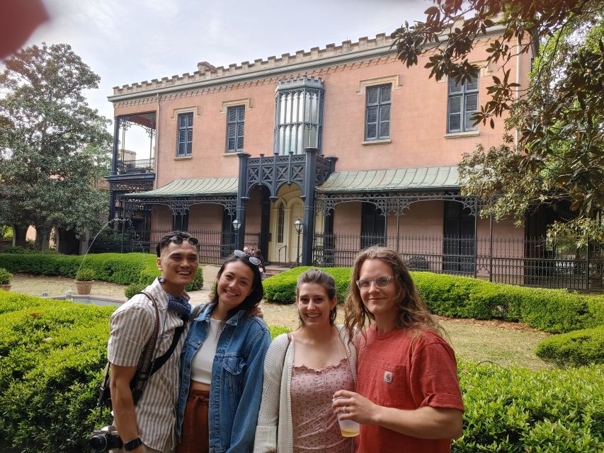 Savannah: Guided Walking Tour and Trivia Game - Meeting Point