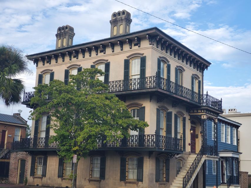 Savannah: Guided Walking Tour of the Historic District - Key Points