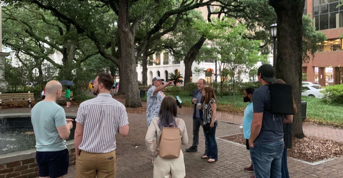Savannah: Historical Walking Tour - Meeting Point: Johnson Square
