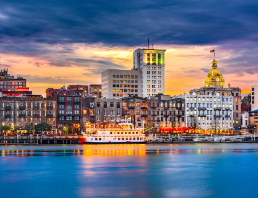 Savannah: Savory Southern Comfort Food and History Tour - Visiting Iconic Film Locations