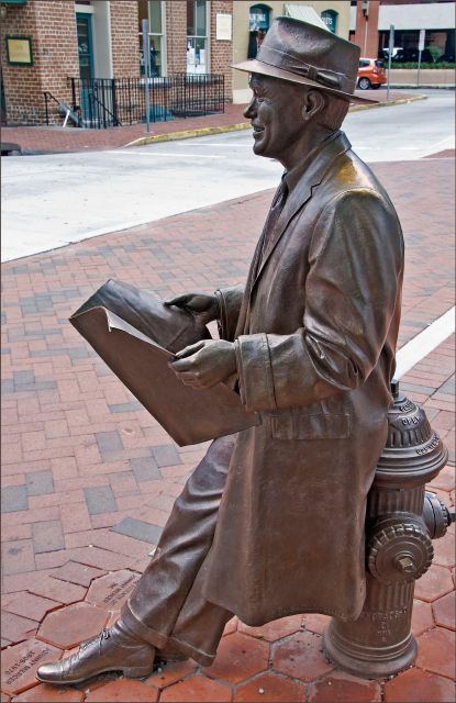 Savannah Scavenger Hunt Walking Tour and Game - Group Scoring and Competition