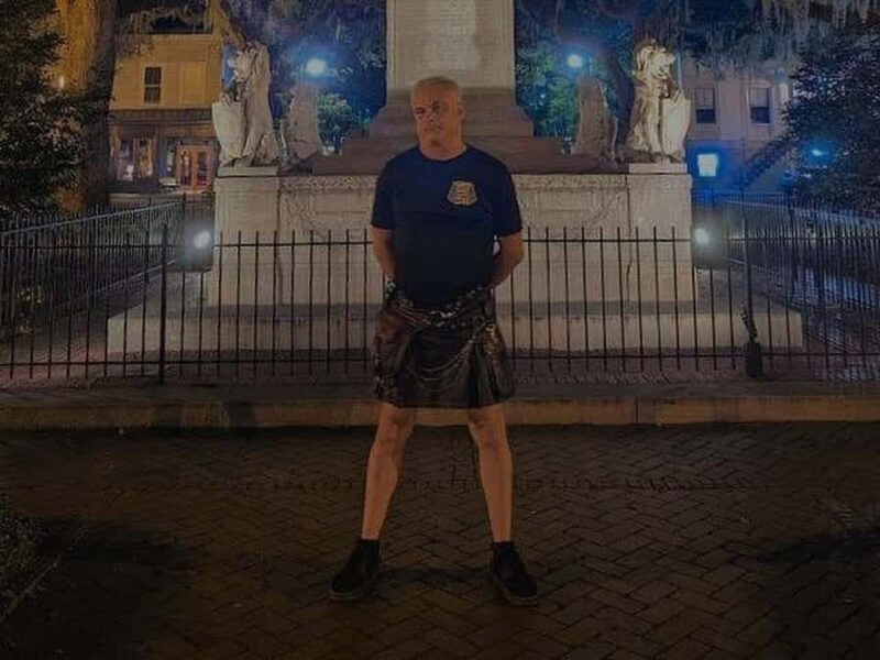 Savannah: Walking Tour with Bar Stops & Local Guide - Bar Stops and Socializing