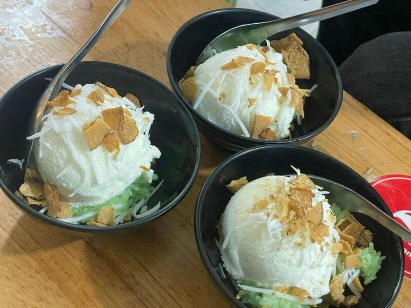 Savour Vegeterian Walking Street - Unique Culinary Experiences
