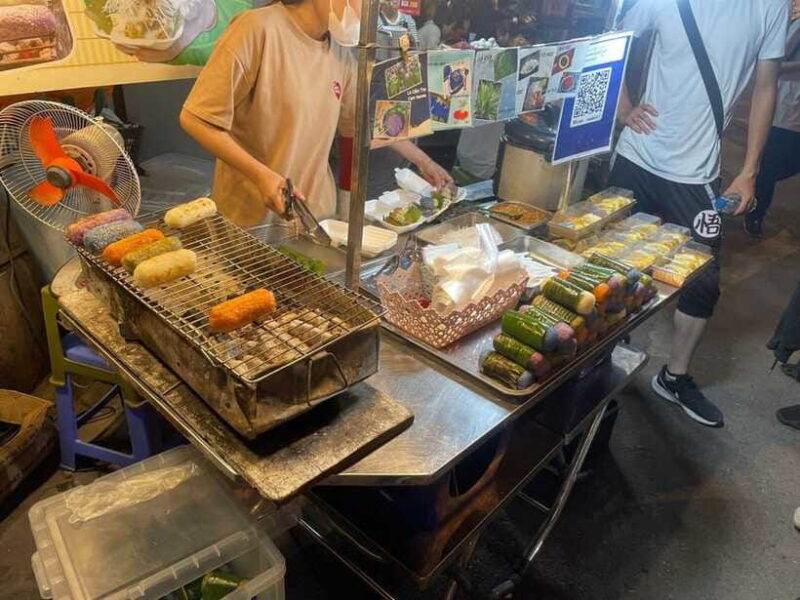 Savour Vegeterian Walking Street - Exploring the Old Quarter