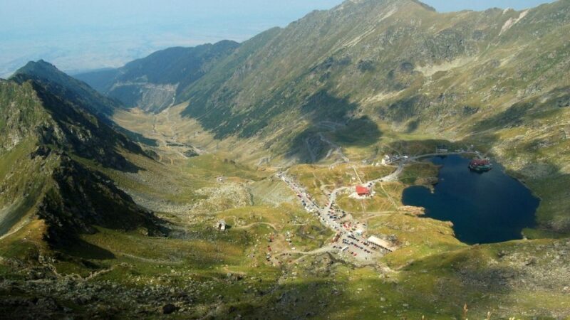 SB09-Transfgran Wonders:Journey through Bâlea Lake,Avrig - An Honest Look at the Transfagarasan Wonders Tour from Sibiu
