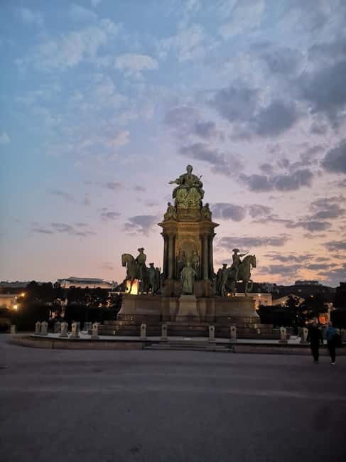 Scandals, affaires & anecdotes in Vienna - A Closer Look at the Tour Experience