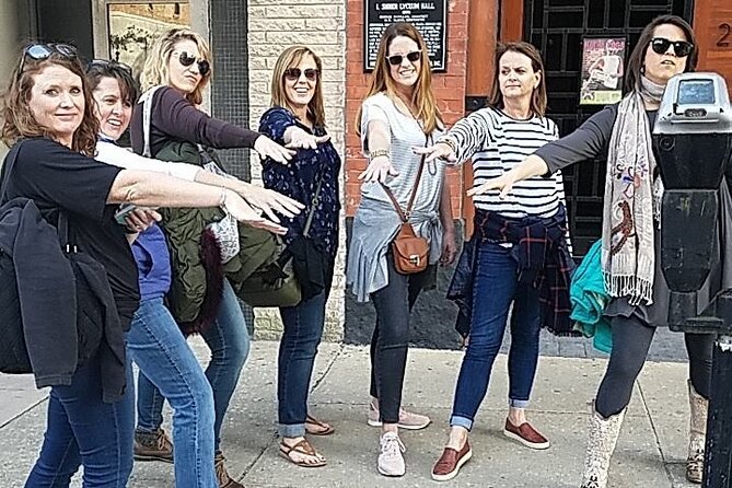 Scavenger Hunt Adventure in Toronto by 3Quest Challenge - Good To Know
