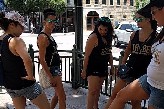 Scavenger Hunt in Atlanta by Wacky Walks - Whats Included in the Hunt