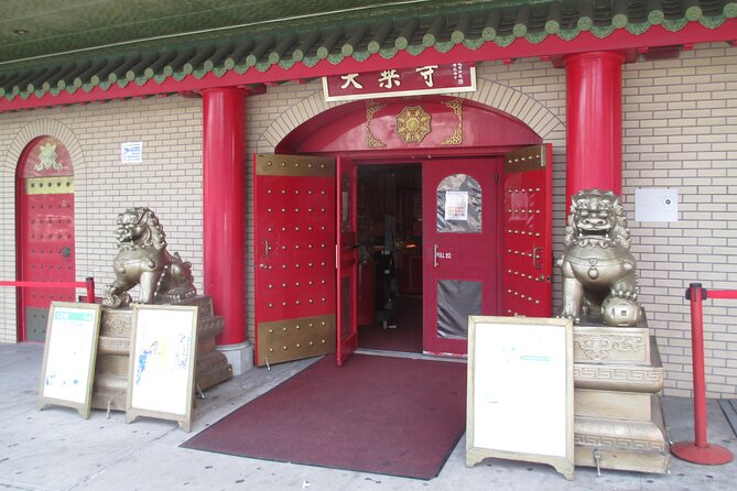 Scavenger Hunt in New York Citys Chinatown and Little Italy - Accessibility Features