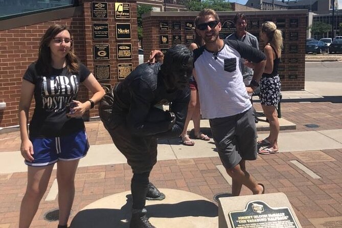 Scavenger Hunt in St. Louis by Crazy Dash - How to Book