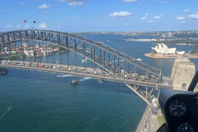 Scenic Helicopter Flights Over Sydney and Beyond - An Overview of the Experience