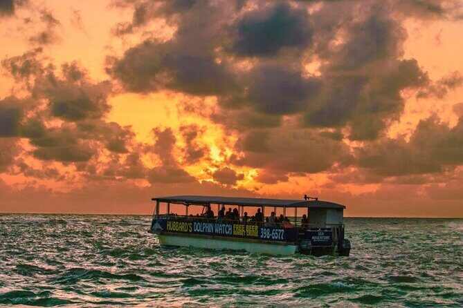 Scenic Sunset Cruise from Historic Johns Pass, Free Beer and Wine - Who Should Consider This Tour?