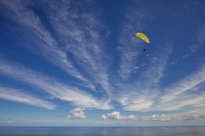 Scenic Wonders: Montaña Redonda & Playa Esmeralda - FAQs