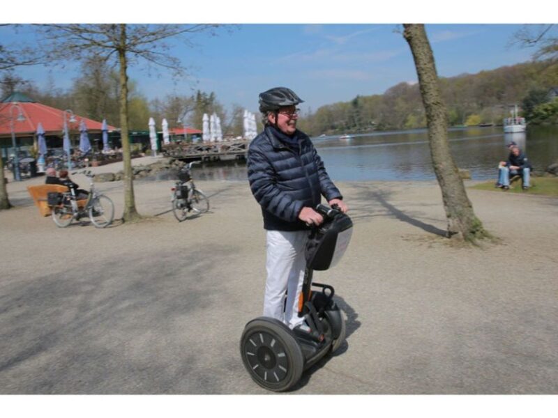 Schwalmtal: Brüggen Lakeside Segway Tour - Experience Highlights