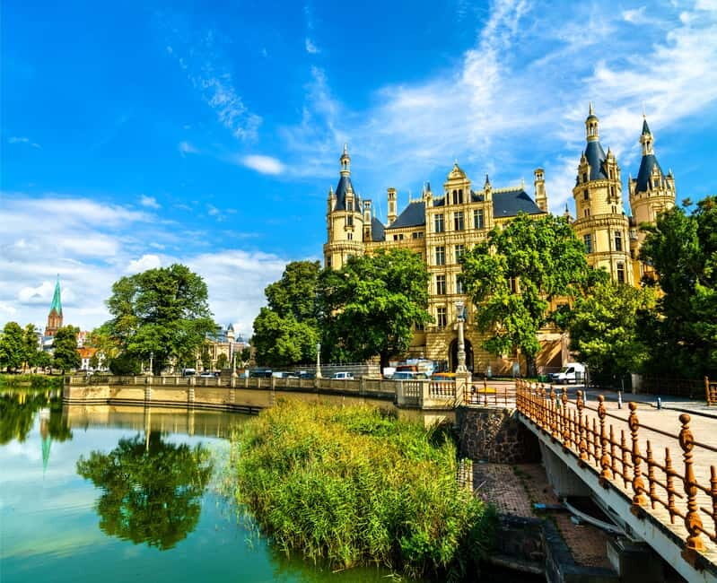 Schwerin: Express Walk with a Local - Detailed Look at the Itinerary