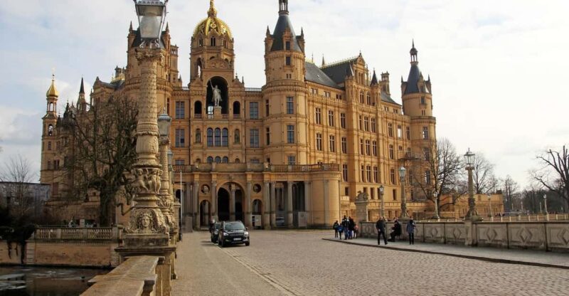 Schwerin Private Guided City Tour - Museum Schloss Schwerin