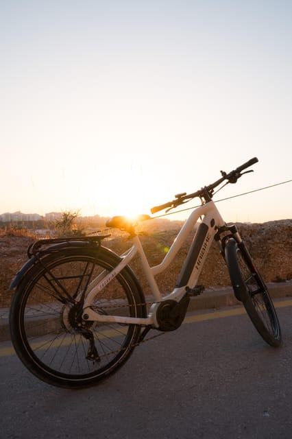 Scooters and bikes To Rent - FAQs
