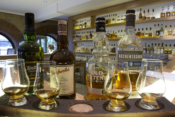 Scotch Tour Edinburgh With a Local Expert: Private & 100% Personalized - About the Local Host