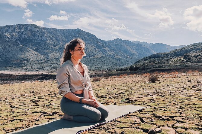 Sea Breeze Bliss: Rooftop Yoga Retreat - Participation Guidelines