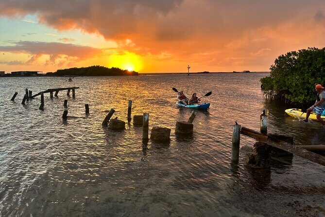 Sea Glass Island and Clear Kayak Adventure - Guides and Group Dynamics