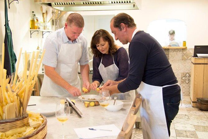 Seafood Cooking Class and Lunch in the Heart of Sorrento - Discovering the Heart of Sorrento Through Food